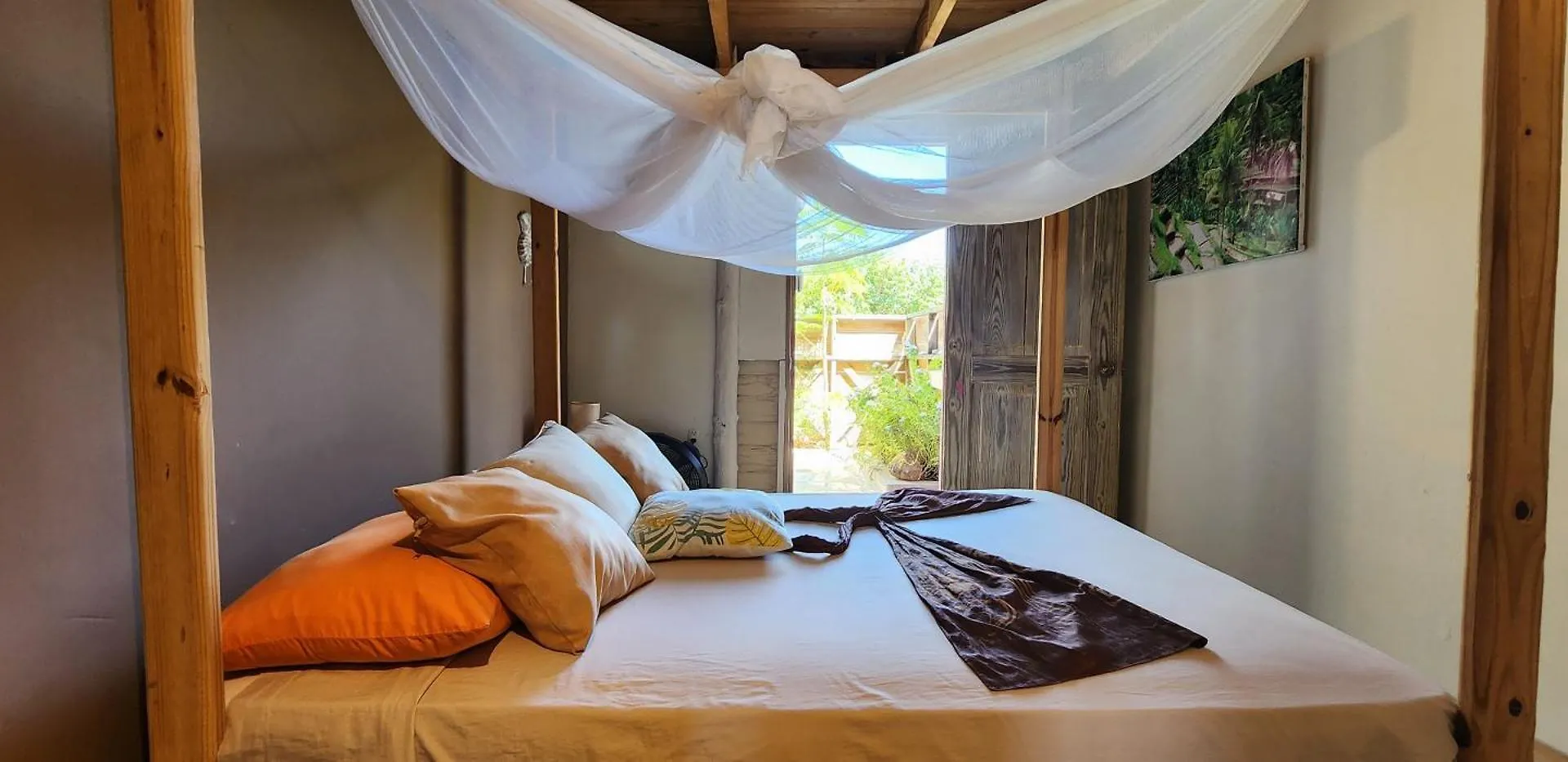 Tropic Ecolodge Punta Rucia